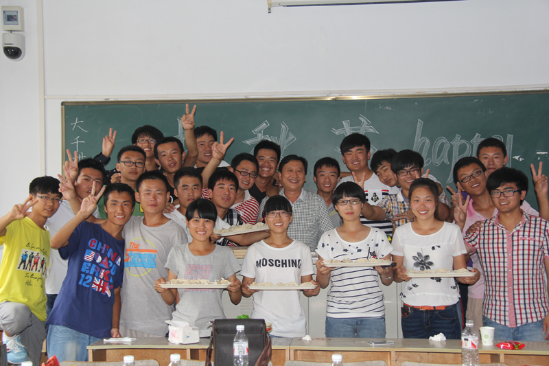 瞧，我们包的水饺