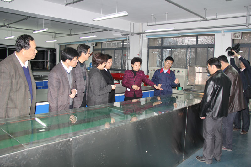 邢善萍书记陪同省委第二巡回督导组组长时民考察农业机械化及其自动化实验教学中心