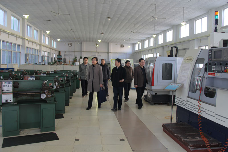 吉林农业大学副校长陈光走访农业机械化及其自动化实验教学中心金工实训基地