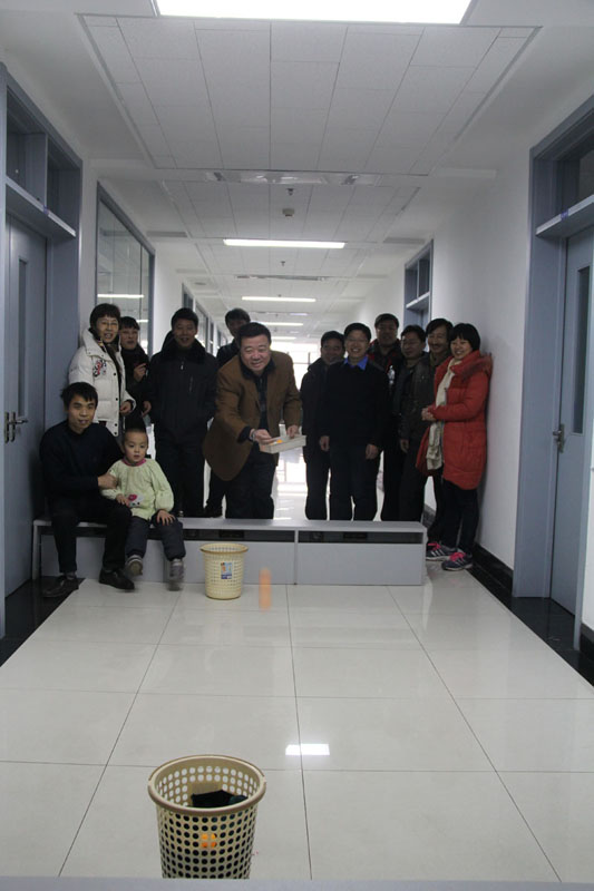 副校长孙永华莅临指导机电学院迎新年体育健身周活动